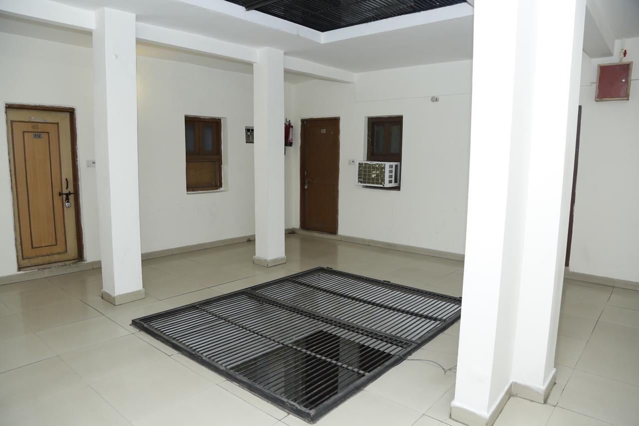 Vishal Hotel By Comfort Rooms Nuova Delhi Esterno foto